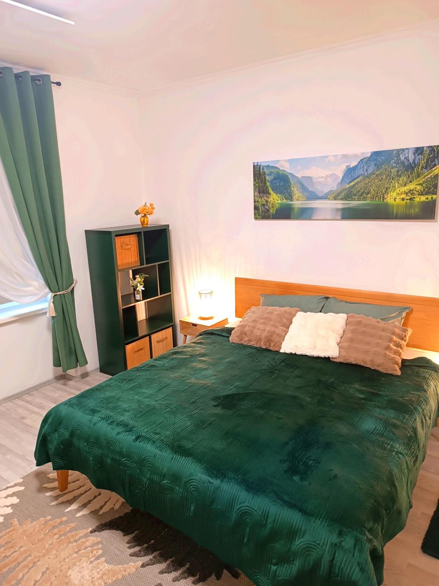Family Apartments 2 Room'S Centre Muerzzuschlag Екстериор снимка