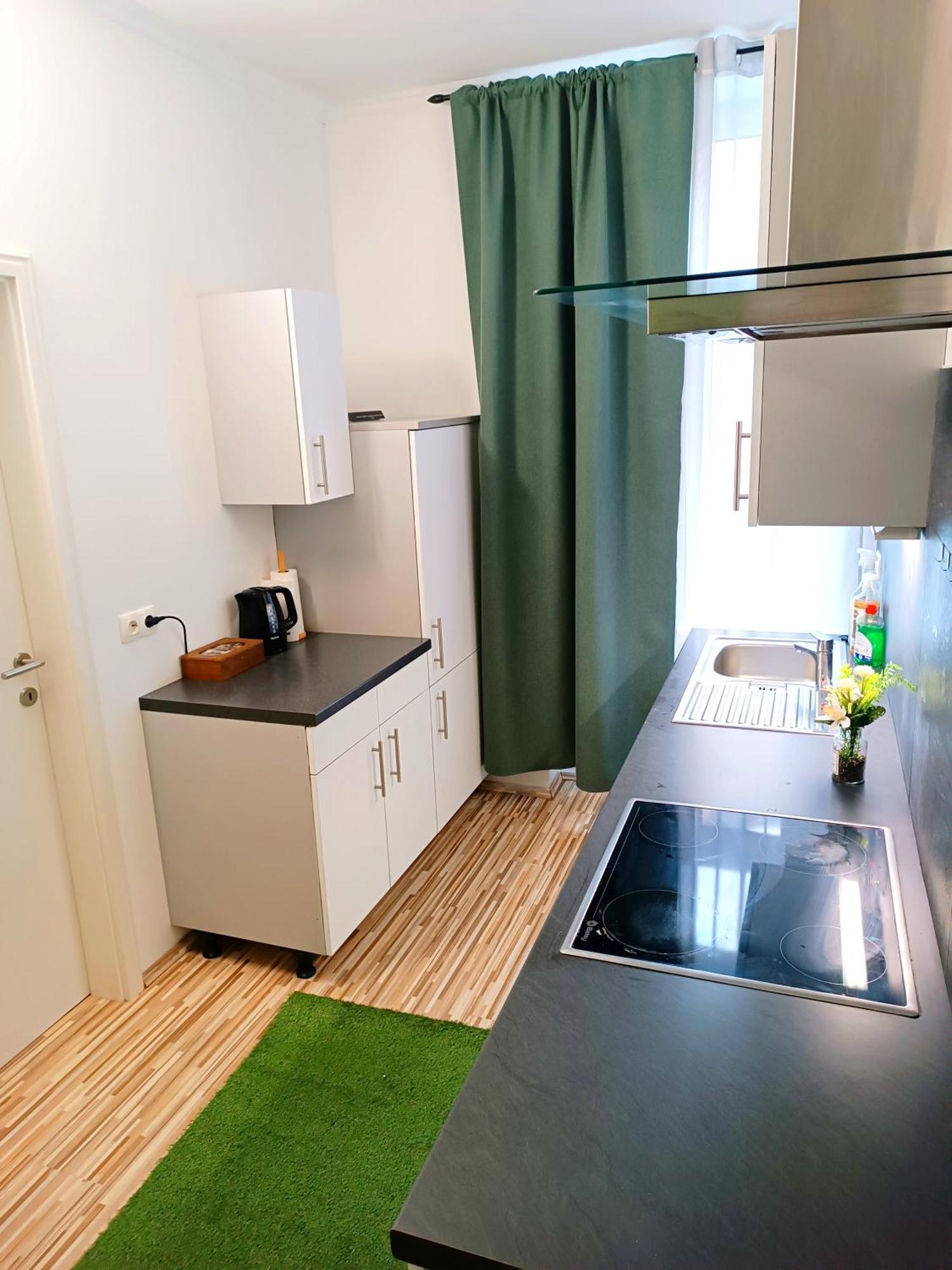 Family Apartments 2 Room'S Centre Muerzzuschlag Екстериор снимка