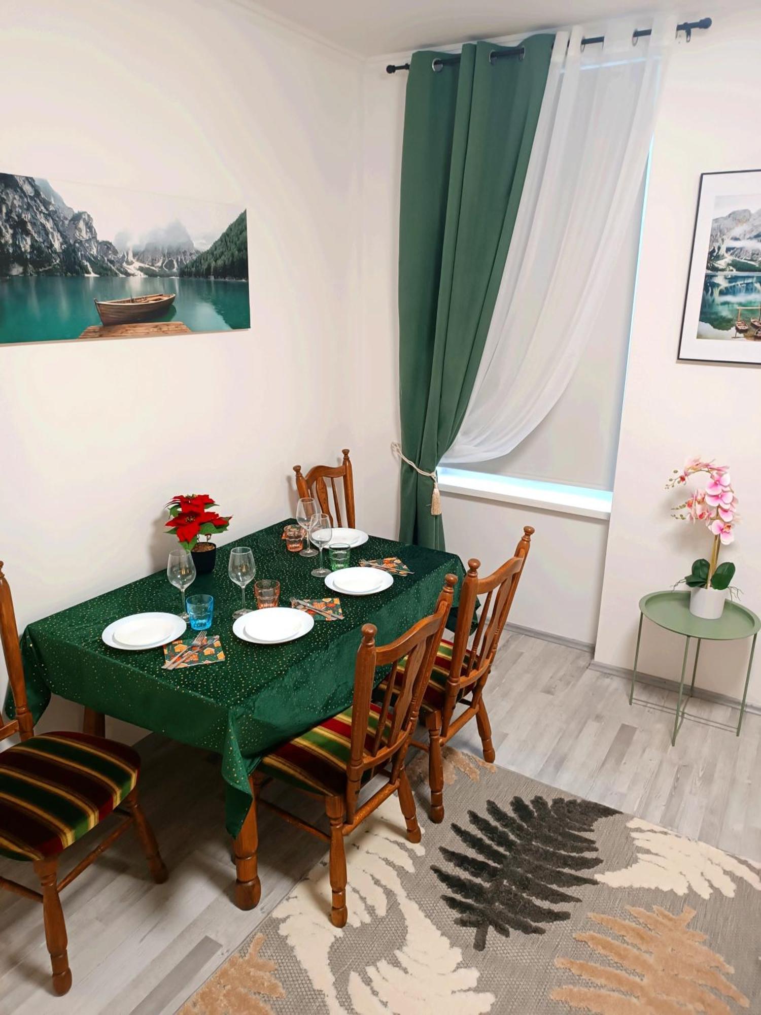 Family Apartments 2 Room'S Centre Muerzzuschlag Екстериор снимка