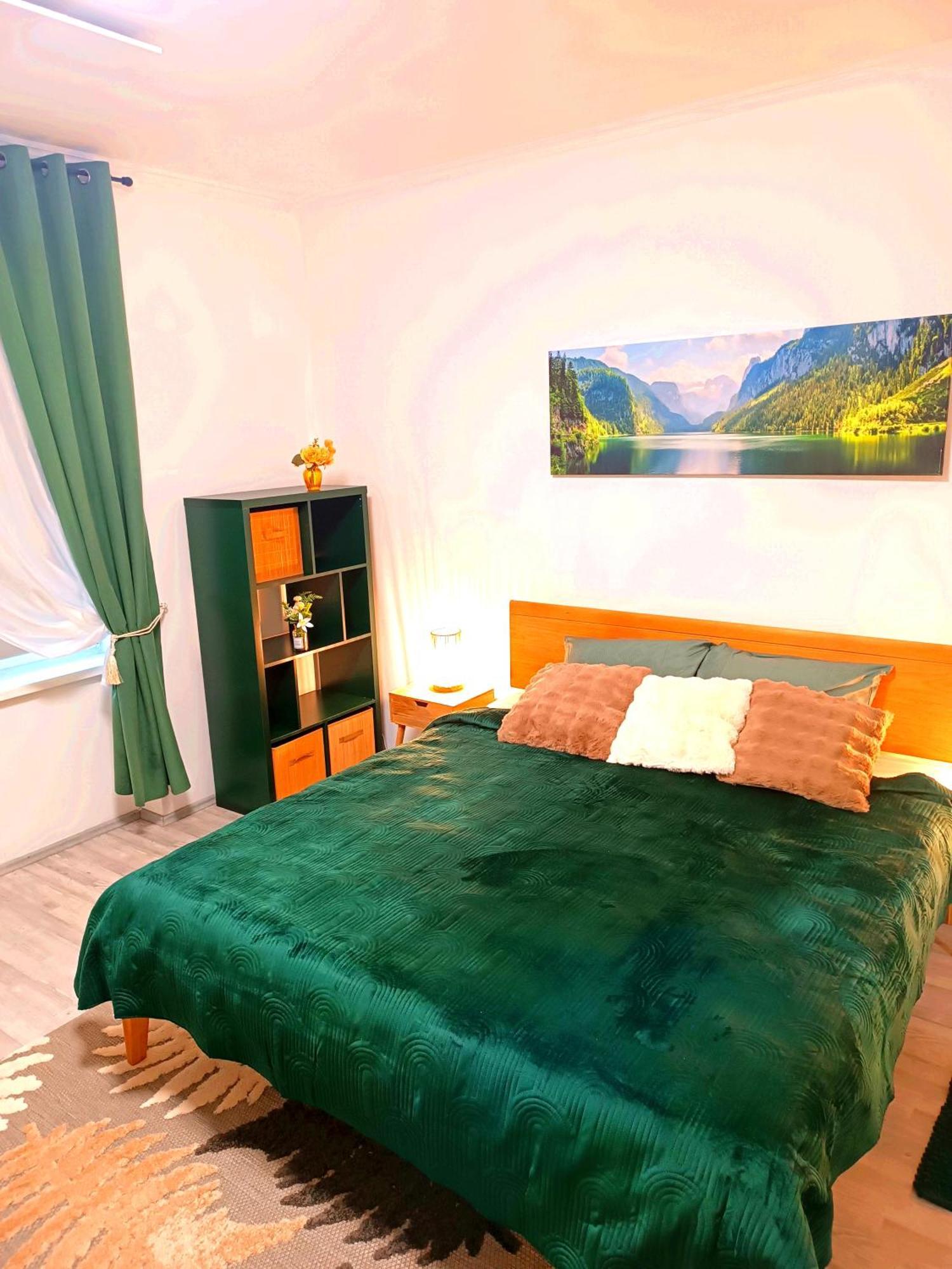 Family Apartments 2 Room'S Centre Muerzzuschlag Екстериор снимка